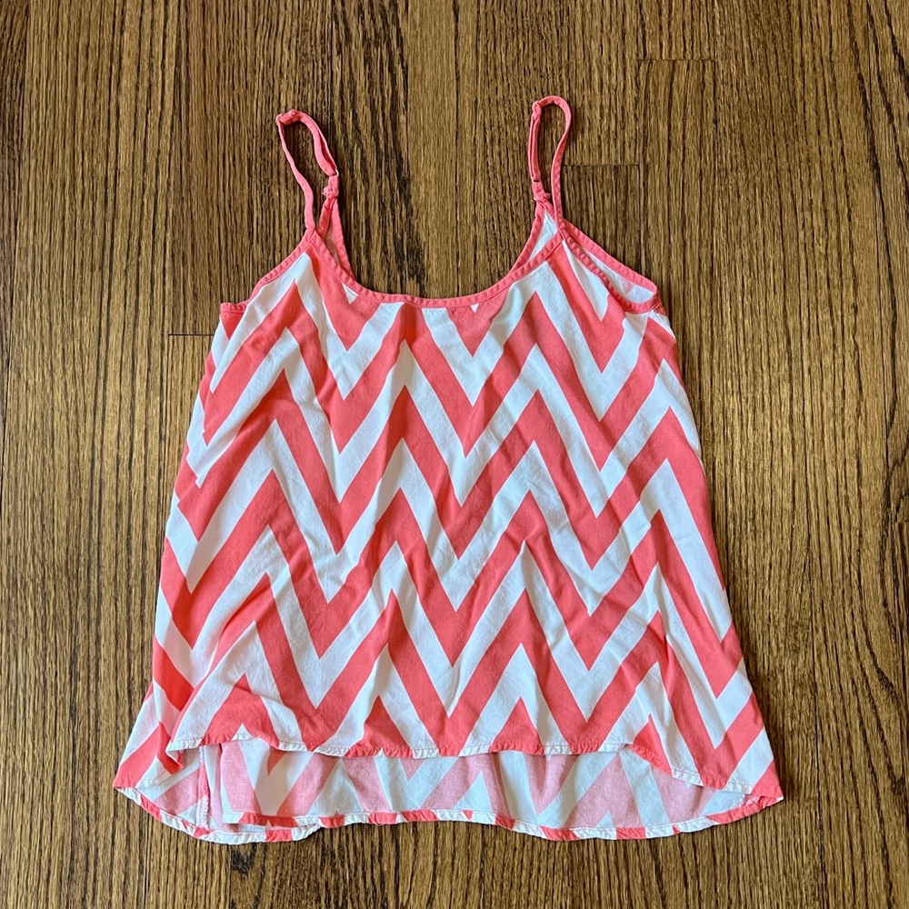Wet Seal White Coral Chevron Tank Top XS